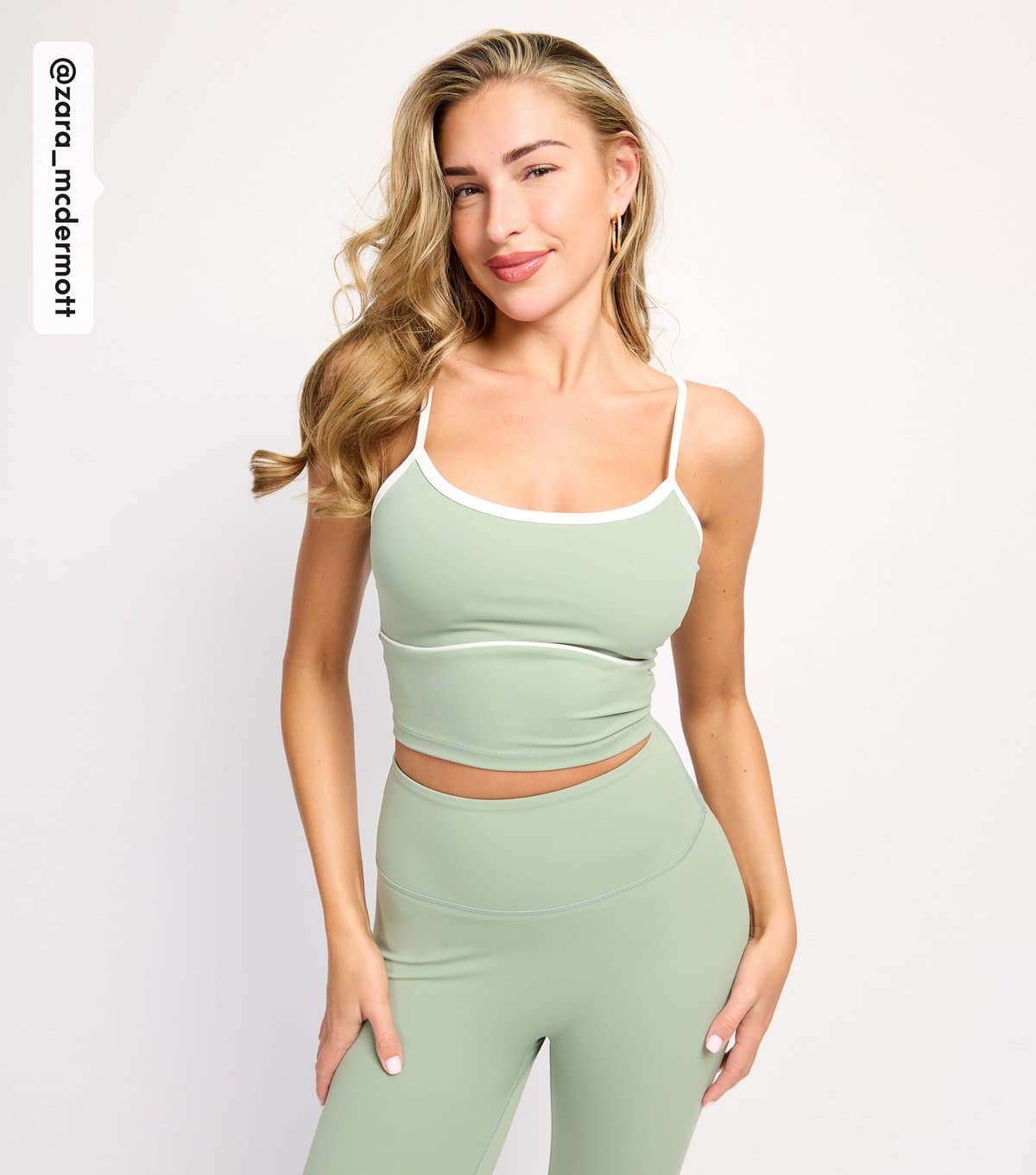 Rise Women's by Zara McDermott Green Contrast Trim Crop Top Rise New Look