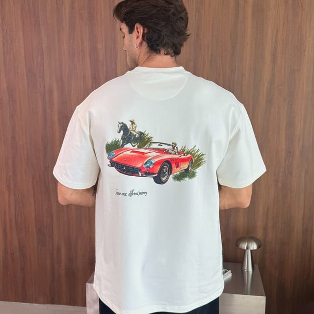 Walker & Hunt Walker & Hunt Men's Racing Tee in Cream - 3