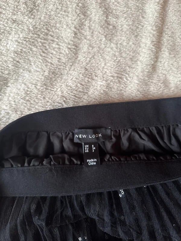 New Look Black skirt.