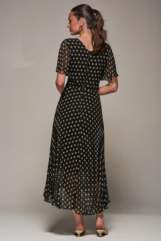 Jolie Moi Jolie Moi Women's Chiffon Pleated Dip Hem Maxi Dress in Black - 2
