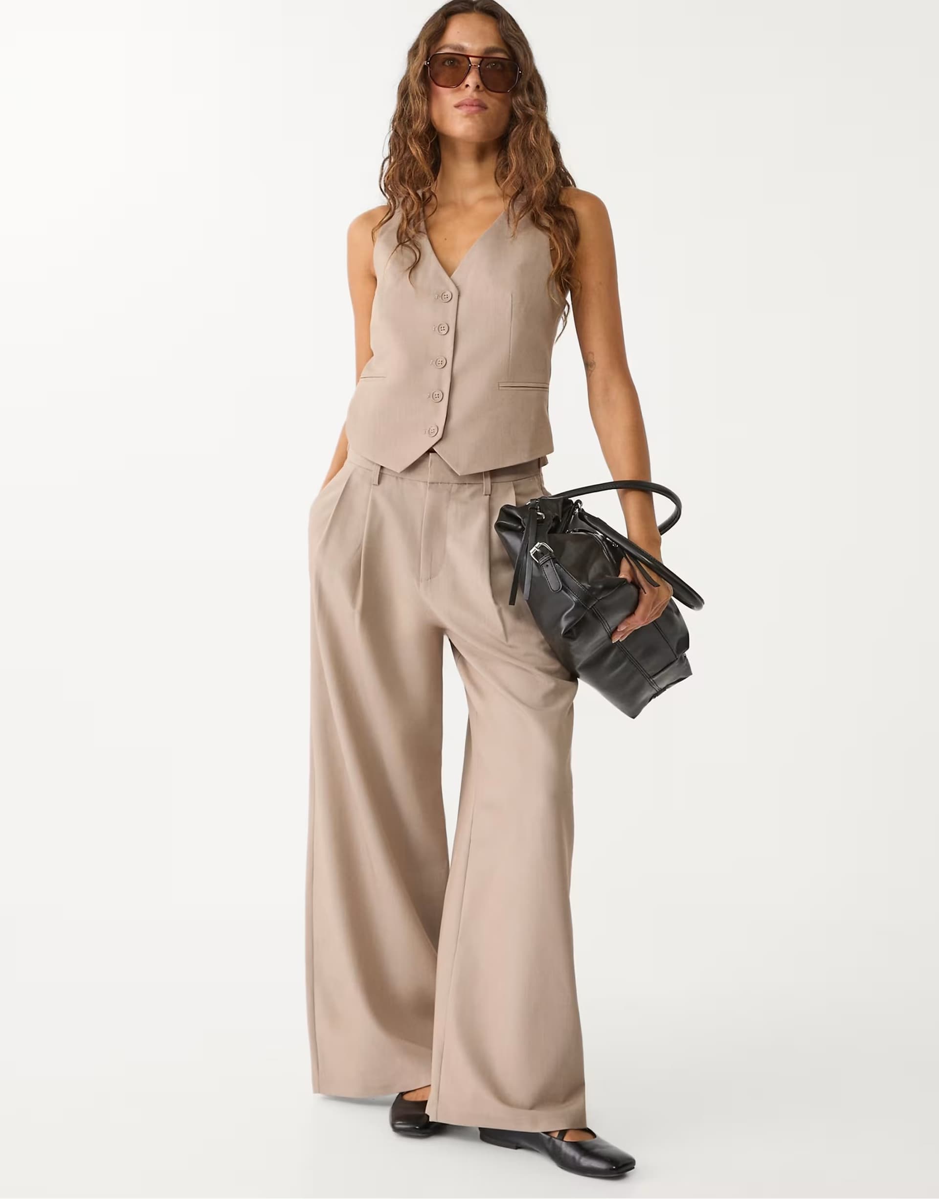 ASOS Stradivarius Super wide-leg adjustable trousers in brown