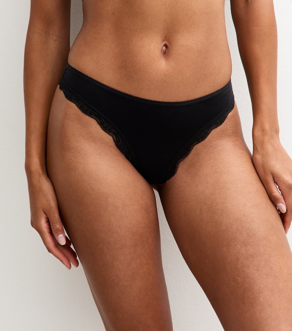 New Look Women's Black Lace Trimmed Jersey Thong New Look