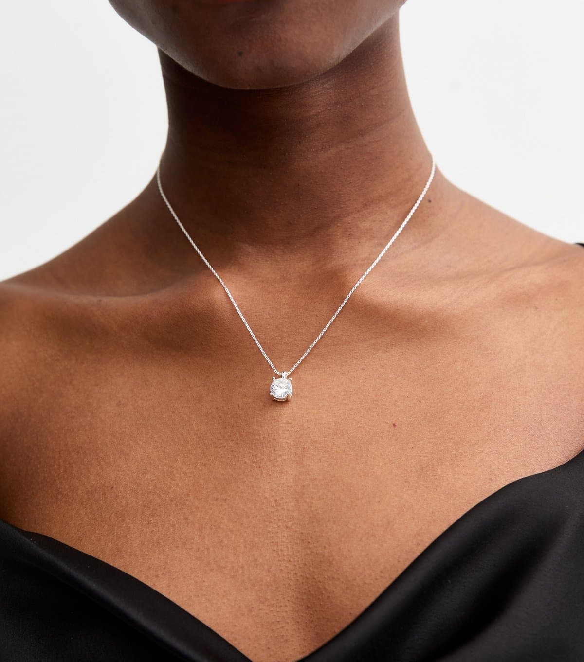 New Look Silver Tone Diamanté Circle Pendant Necklace New Look
