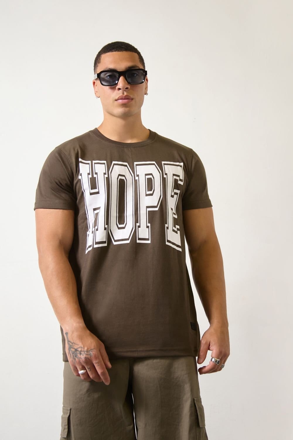 London Attitude Men's Khaki 'Hope' Graphic T-Shirt