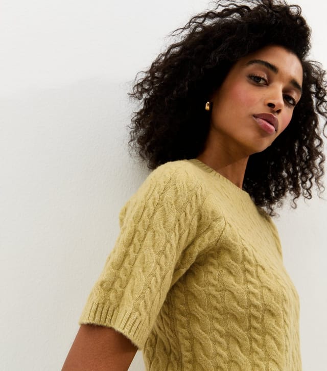 New Look Women's Green Cable Knit Top New Look - 2