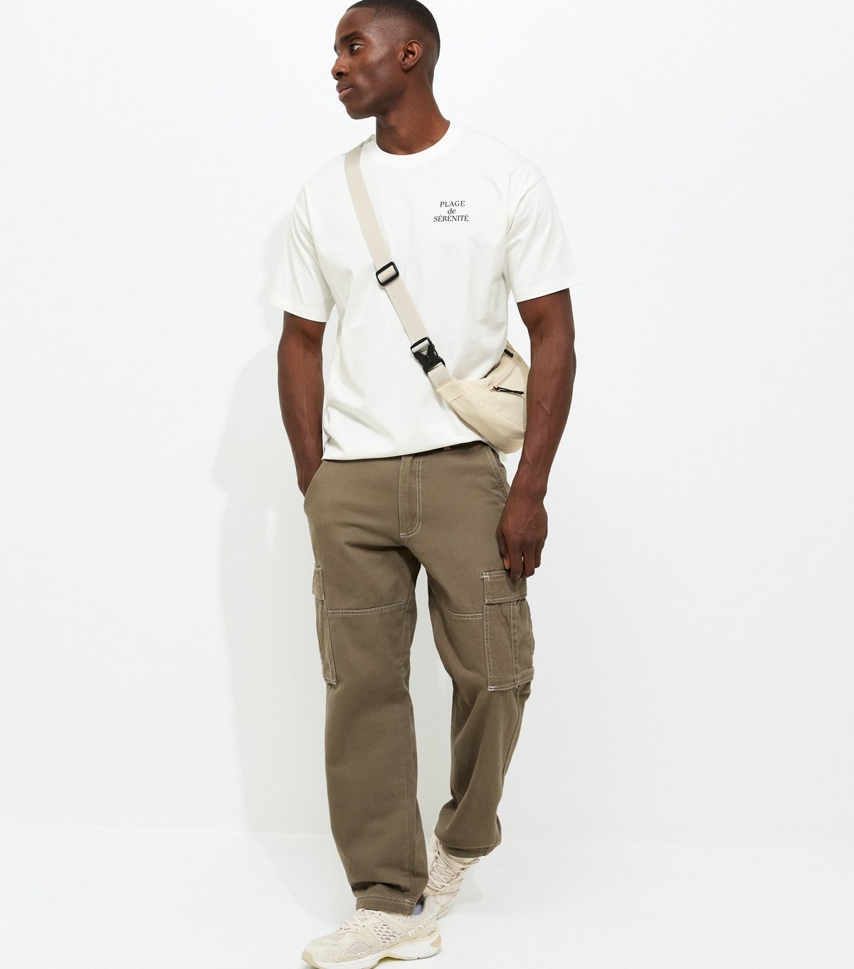 New Look Men's Off White Oversized Plage de Serenite Print T-Shirt New Look - 3