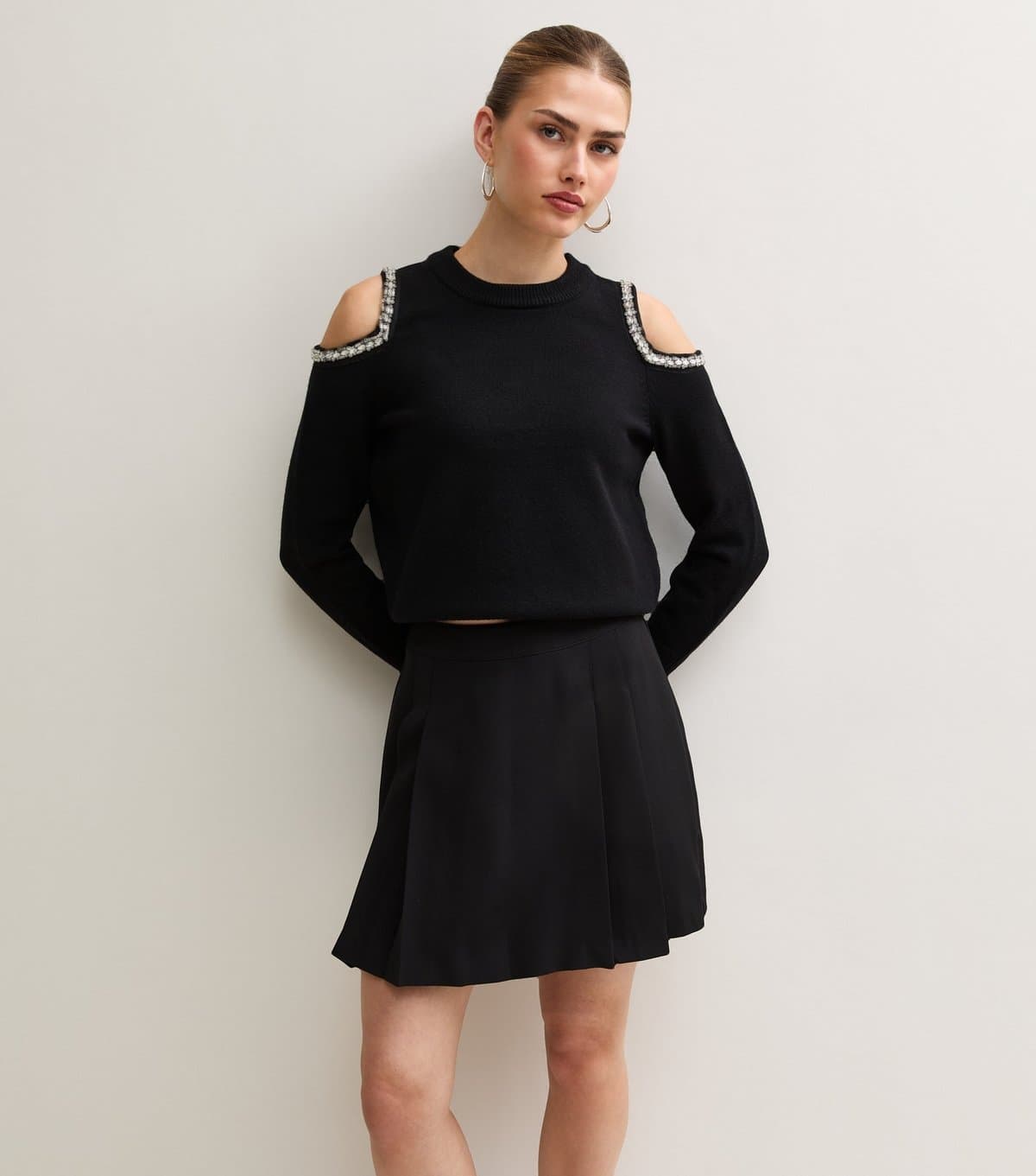 New Look Women's Black Woven Pleated Mini Skirt New Look