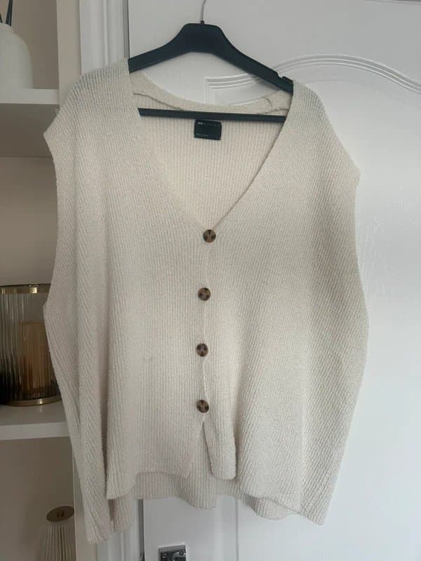 ASOS ASOS knitted waistcoat
