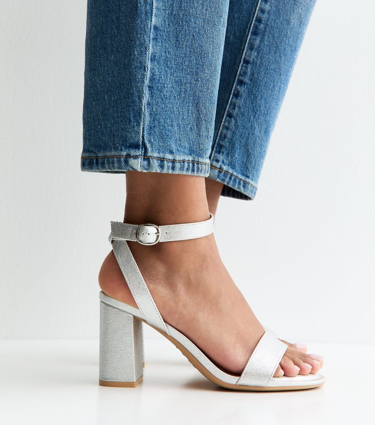 New Look Women's Wide Fit Silver Single Strap Block Heel Sandals Vegan New Look