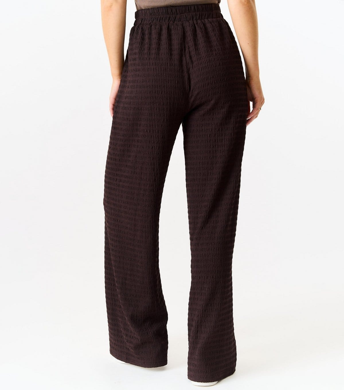 Gini London Women's Brown Textured Elasticated Wide Trousers Gini London New Look - 4