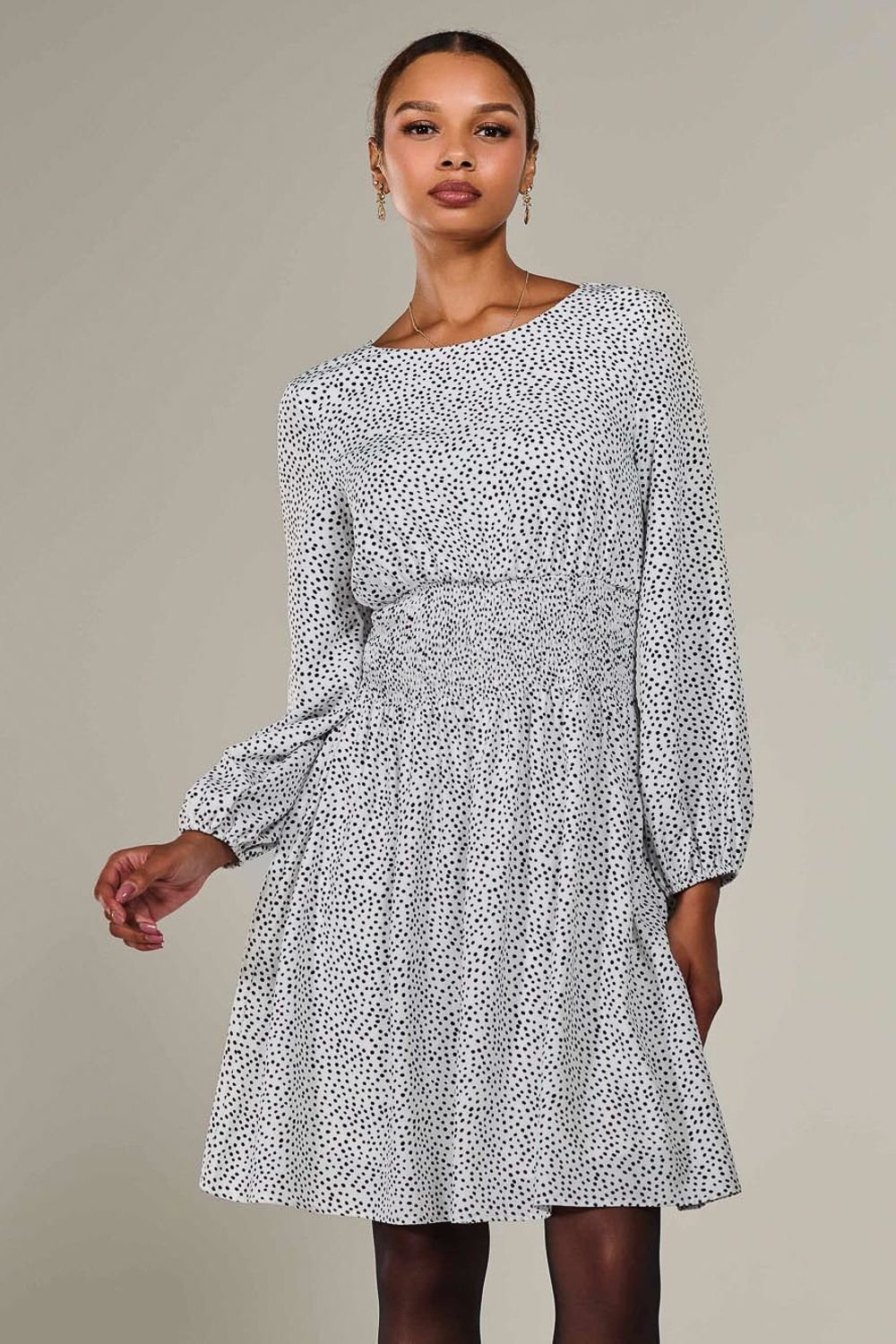 Jolie Moi Jolie Moi Women's Long Sleeve Ruched Waist Midi Dress in White - 4