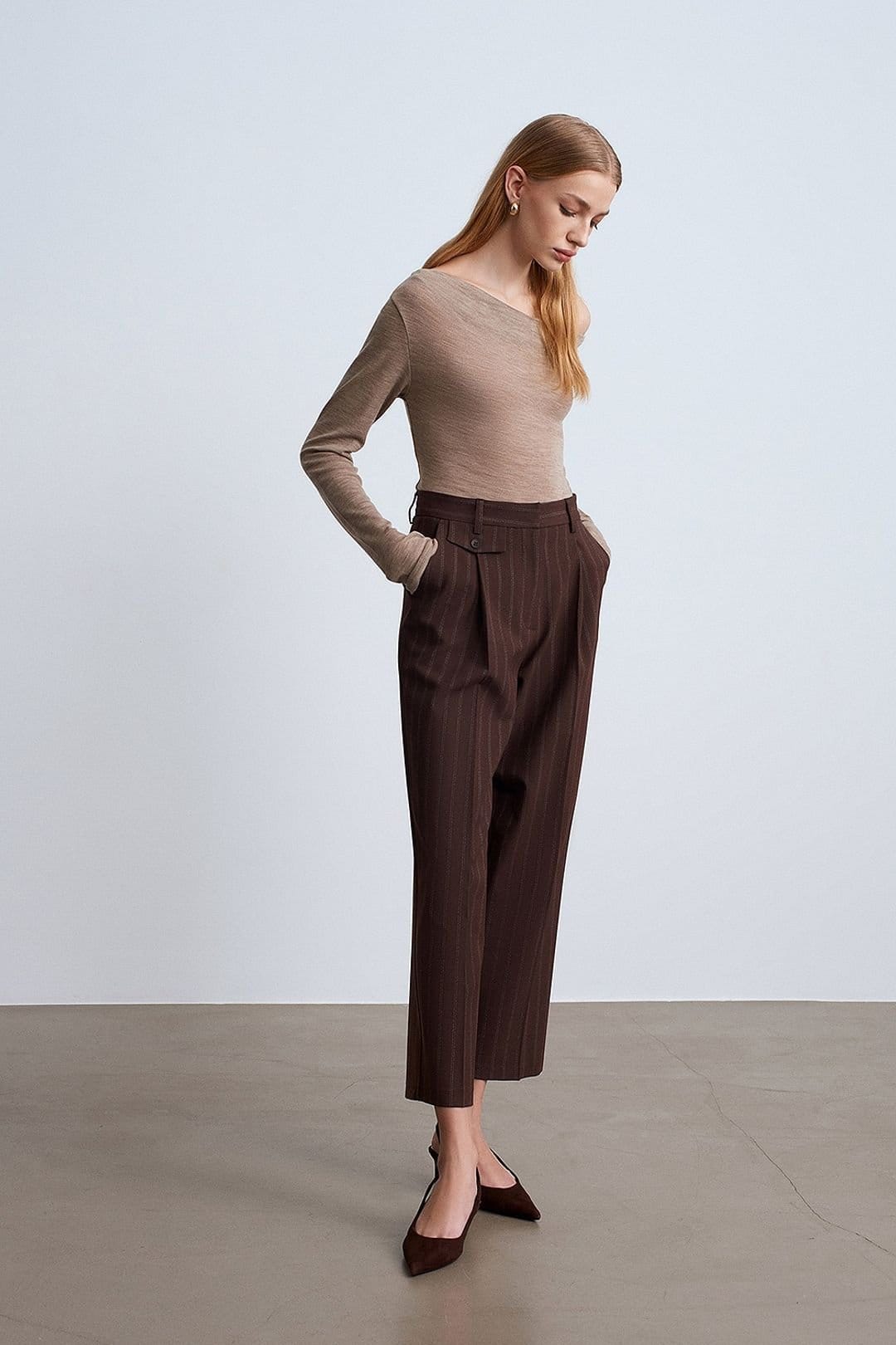 Dilvin Women's High-Waist Pleated Straight-Leg Trousers in Brown