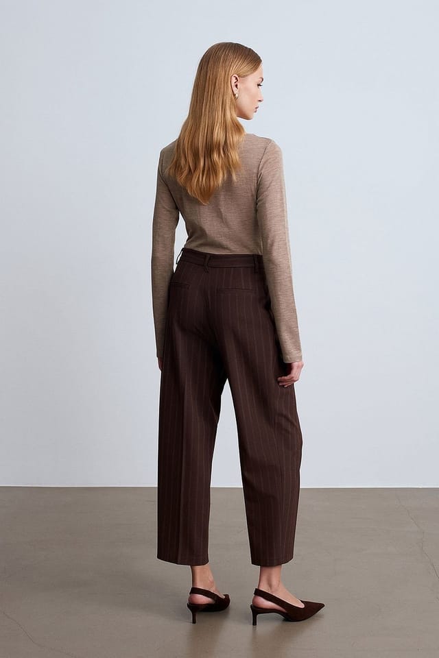 Dilvin Dilvin Women's High-Waist Pleated Straight-Leg Trousers in Brown - 2