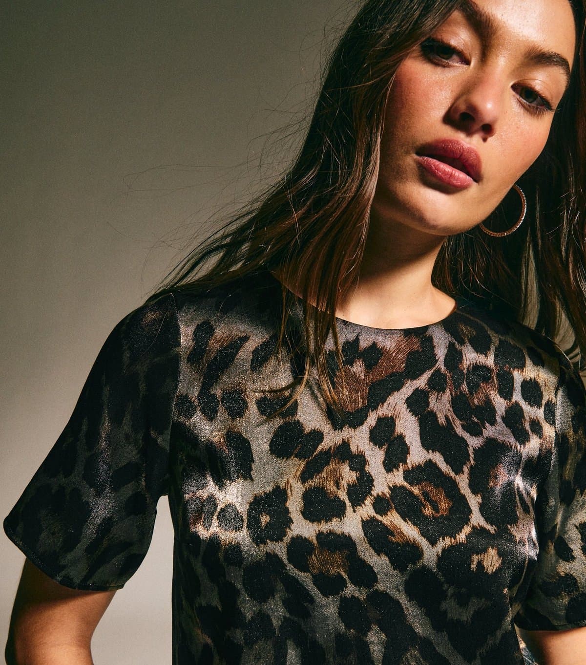 New Look Women's Black Animal Print Glittery Short Sleeve Top New Look