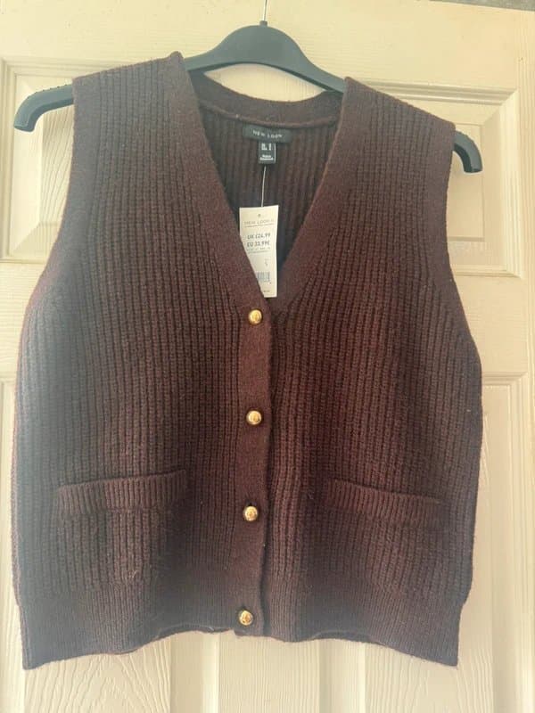 New Look Choc brown knitted waistcoat from new look in size small