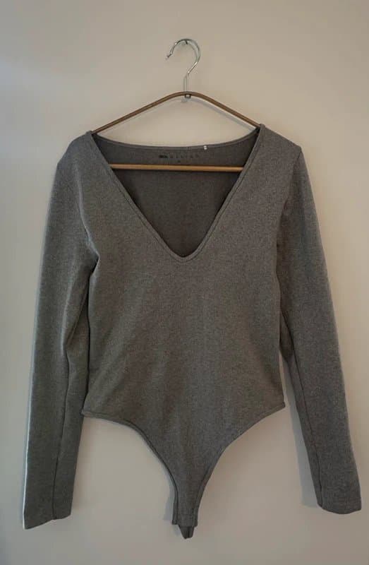 ASOS Design Long sleeve grey bodysuit with v neck