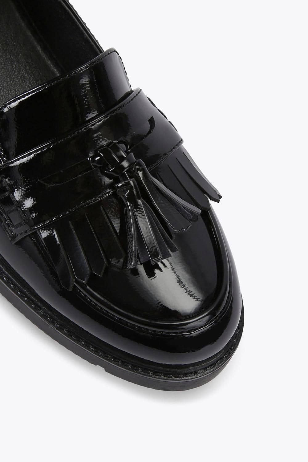 Carvela Carvela Women's 'Sky Tassel' Patent Flats in Black - 4