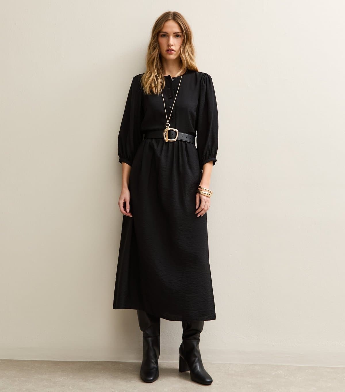 New Look Women's Black Buttoned Cropped Sleeve Midi Dress New Look