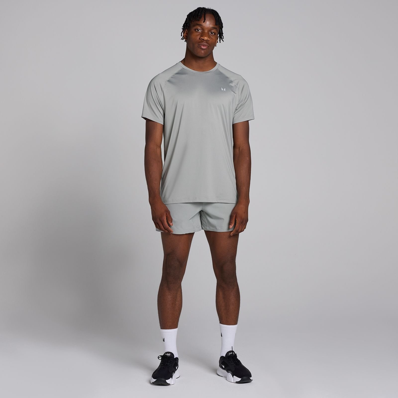 MyProtein Myprotein Men's 5 Inch Woven Training Short in Grey - 3