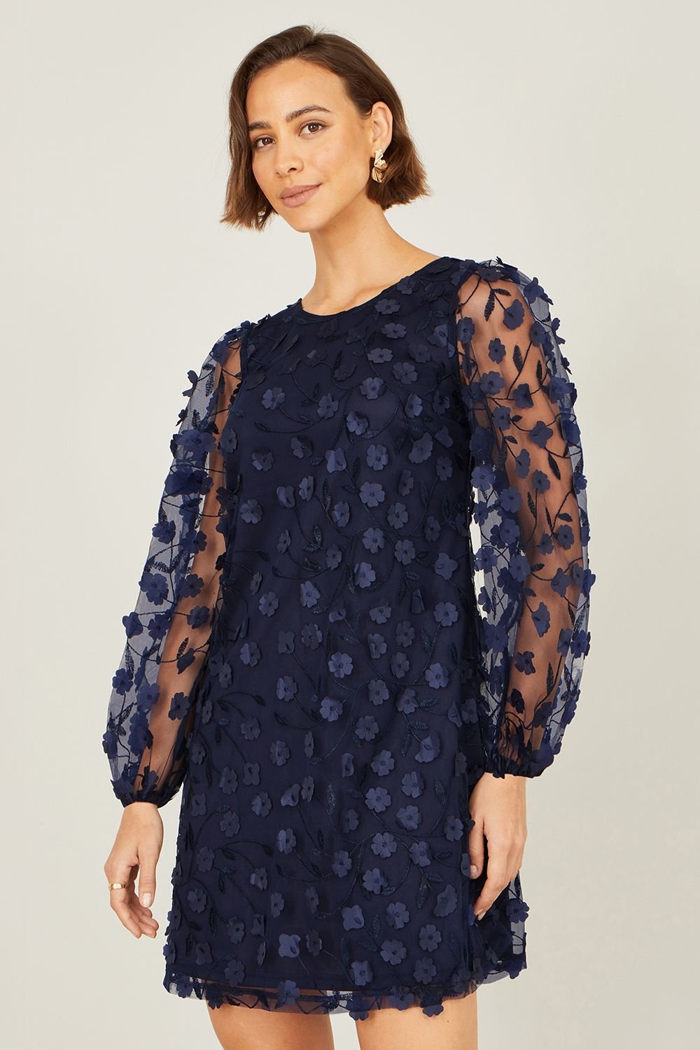 Yumi Yumi Women's Navy Long Sleeve Floral Applique Tunic - 2
