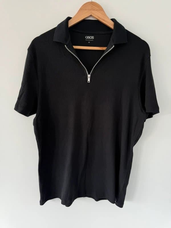 ASOS Men’s black zip up asos top size medium