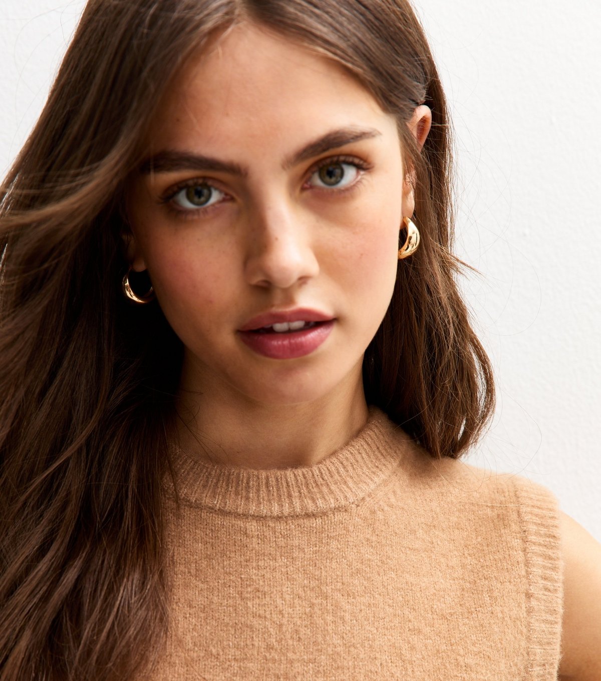 New Look Women's Camel Crew Neck Knit Vest New Look - 3