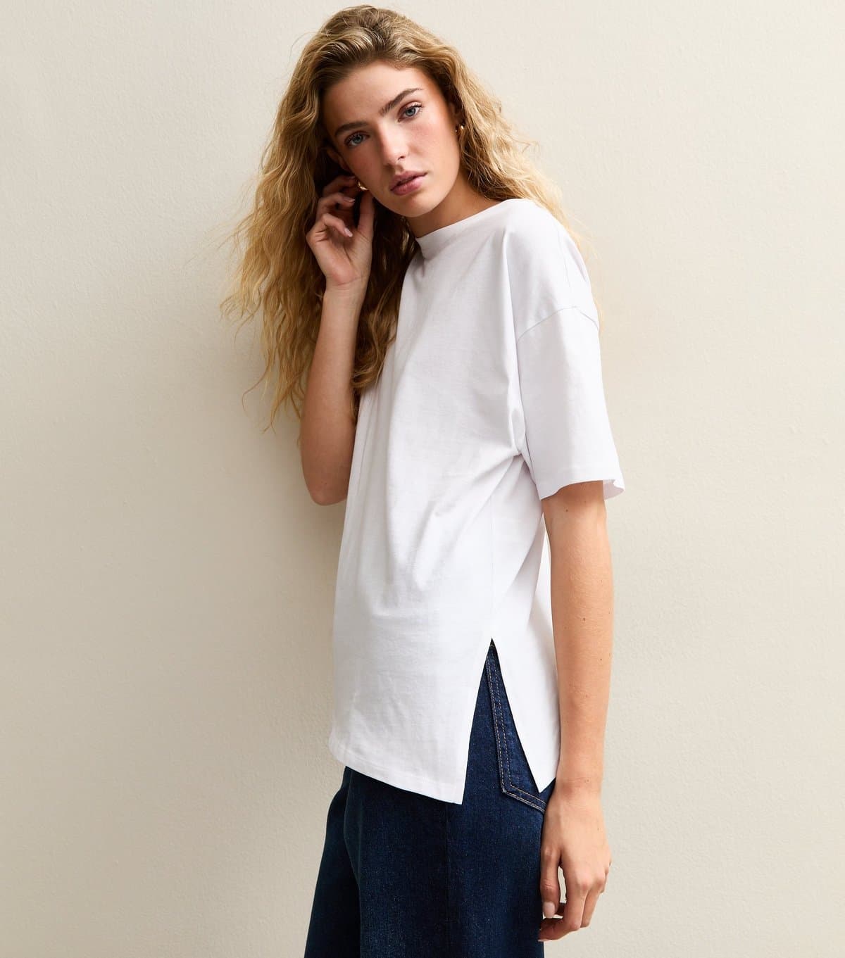 New Look Women's White Side Split T-Shirt New Look