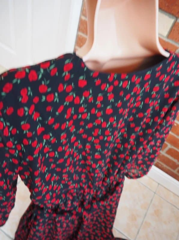 Bershka Bershka black red floral chiffon long sleeve belt a line casual winter midi dress 10 S