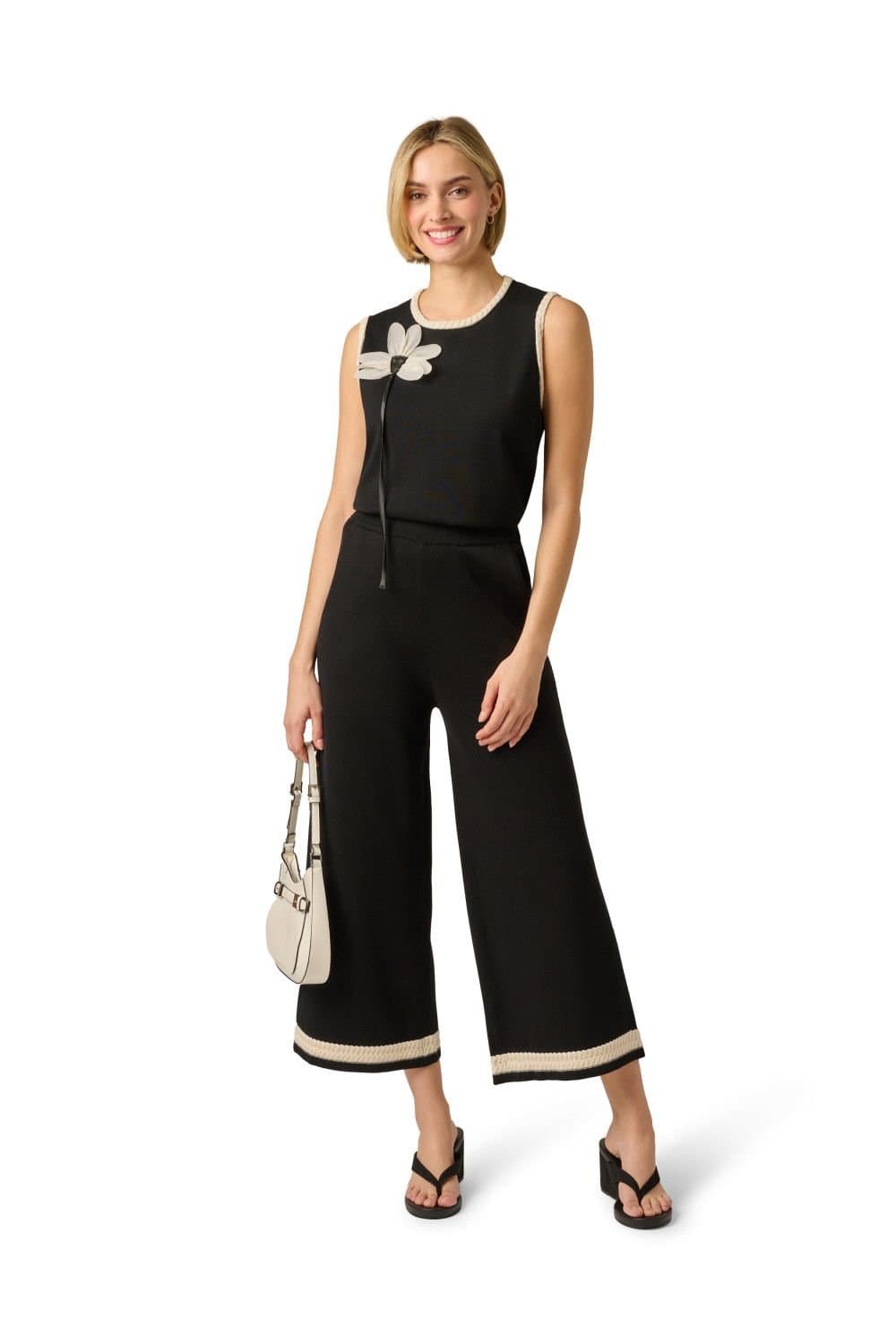 Adrianna Papell Adrianna Papell Women's Braided Trim Sweater Trousers in Black
