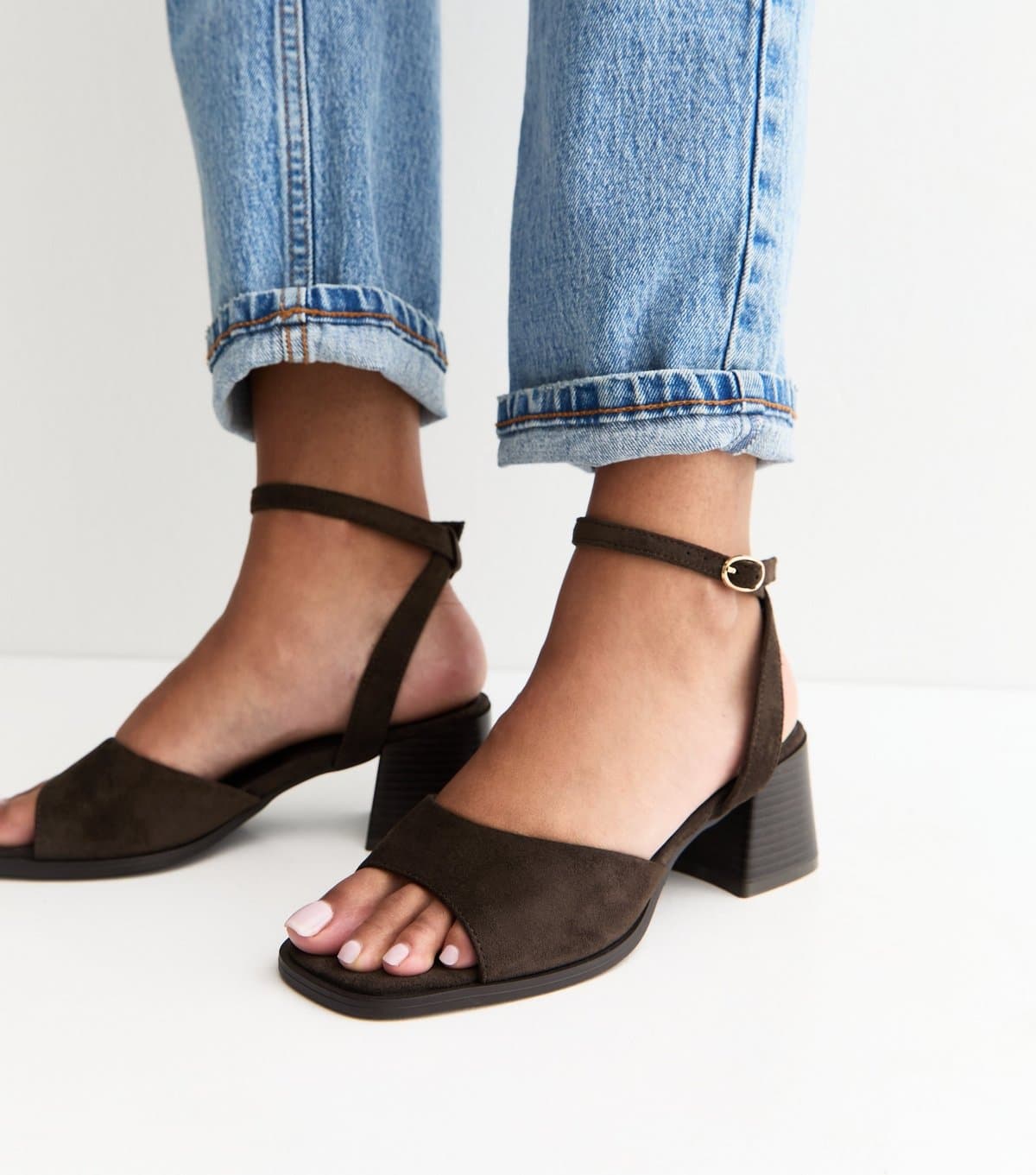 New Look Women's Brown Faux Suede Curved Front Block Heel Sandals Vegan New Look