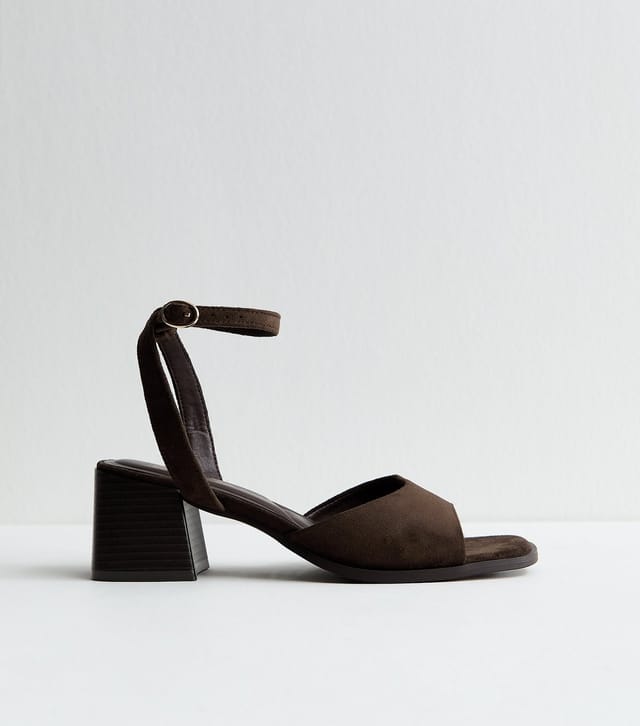 New Look Women's Brown Faux Suede Curved Front Block Heel Sandals Vegan New Look - 2