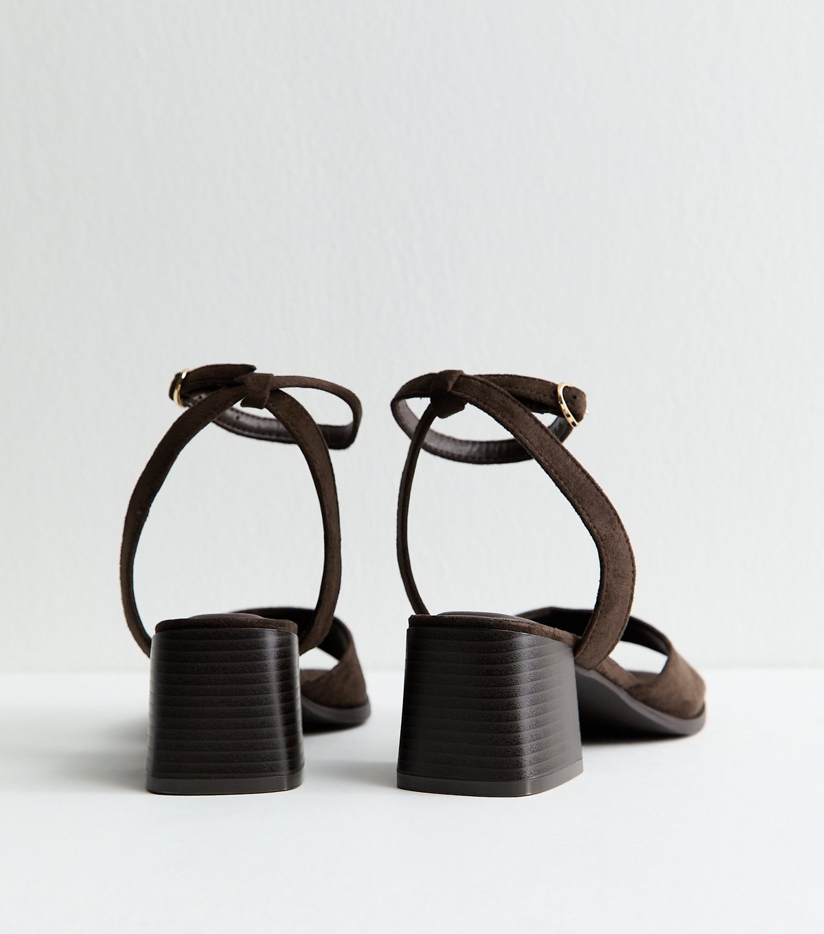 New Look Women's Brown Faux Suede Curved Front Block Heel Sandals Vegan New Look - 4