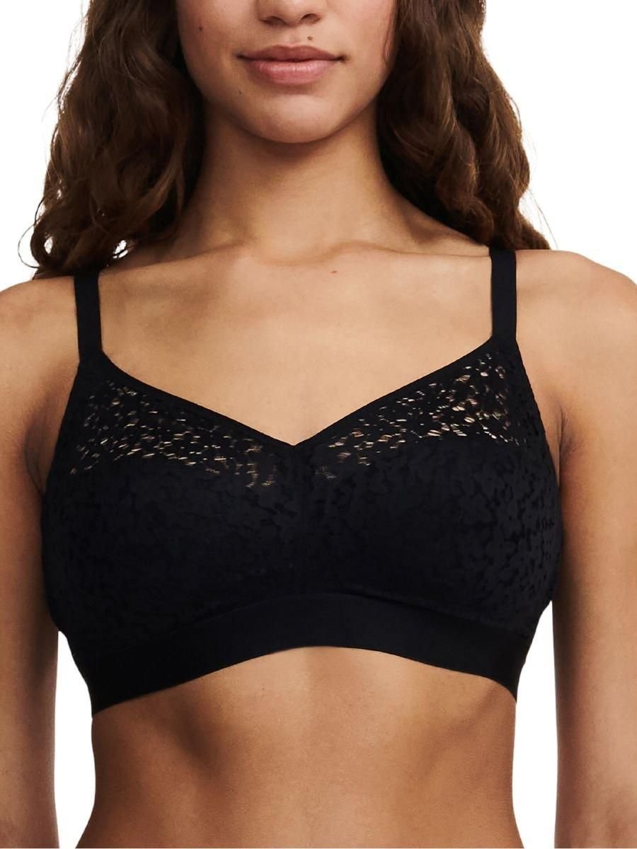 Chantelle Chantelle Women's Easy Feel Norah Wirefree Support Bra in Black - 3