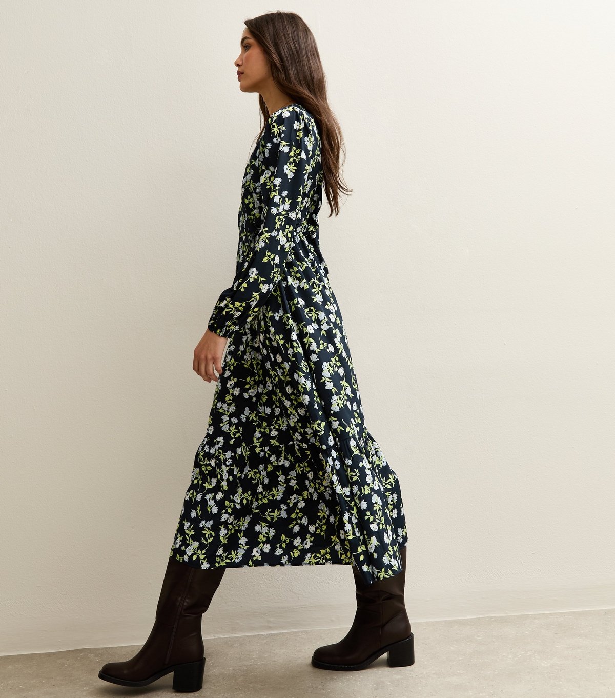 New Look Women's Blue Crepe Floral Print Wrap Midi Dress New Look - 3