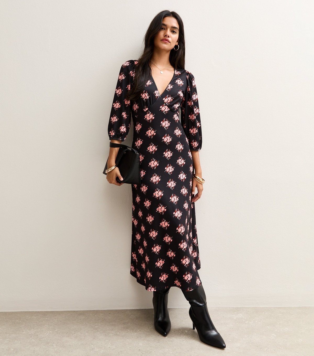 New Look Women's Black Bouquet Print Midi Dress New Look - 3