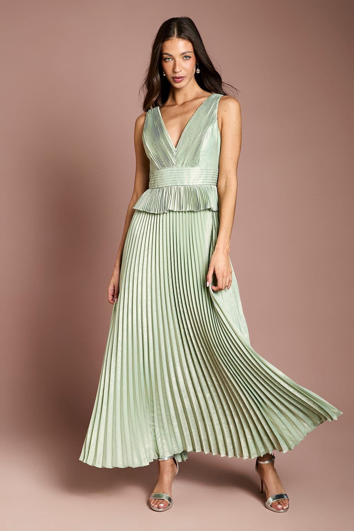 Coast Coast Women's Sleeveless Metallic Pleated Maxi Dress With Peplum in Sage