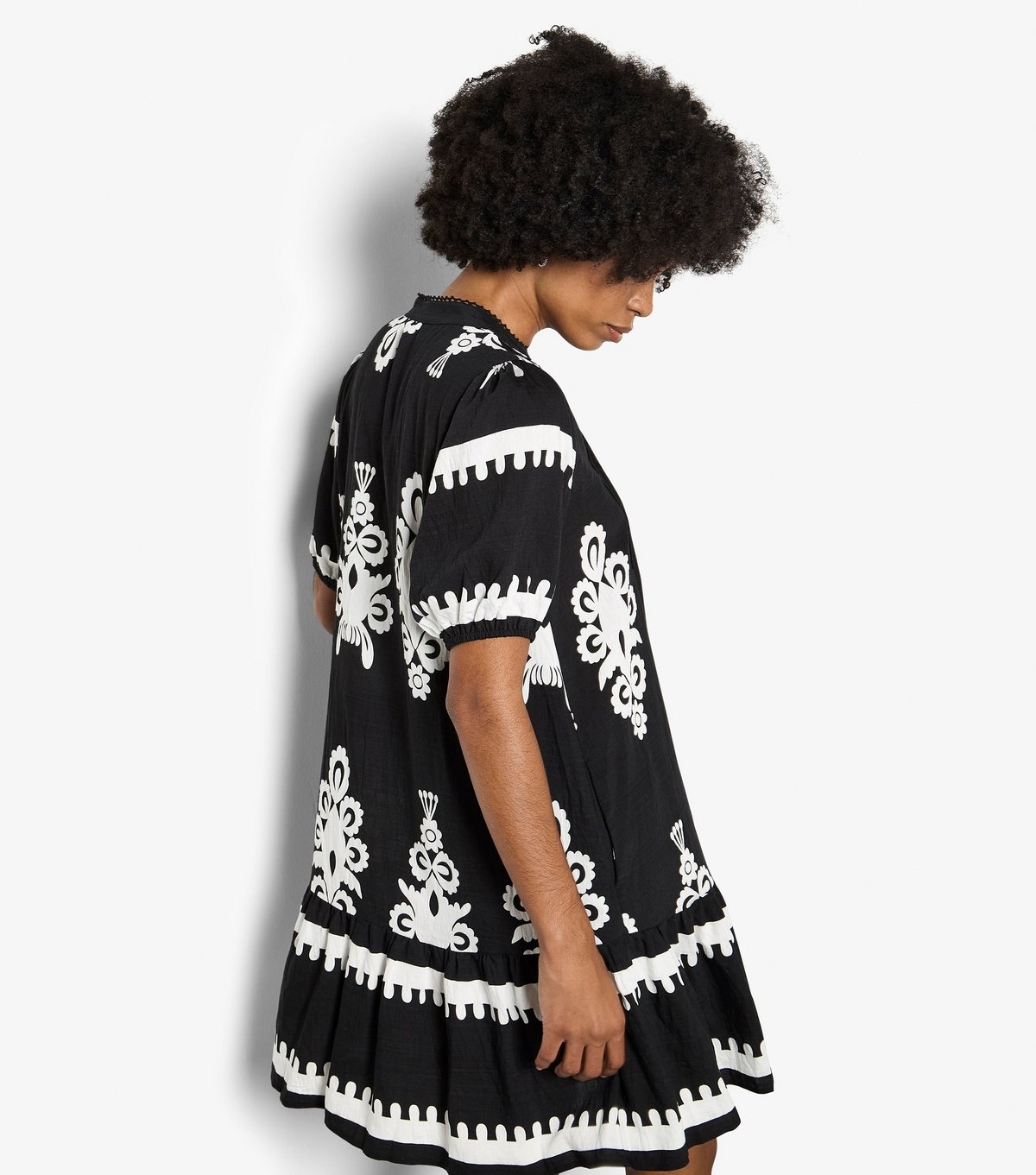 Apricot Women's Black Baroque Print Mini Shirt Dress Apricot New Look - 2