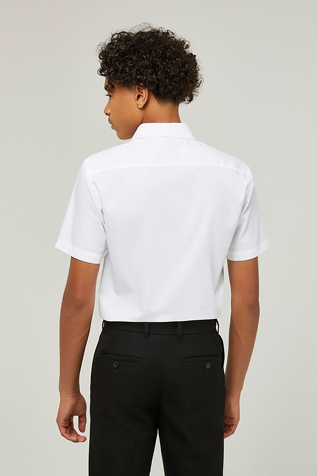 TRUTEX TRUTEX Men's 2 Pack Short Sleeve Slim Fit Non-Iron Boys' School Shirts in White - 2