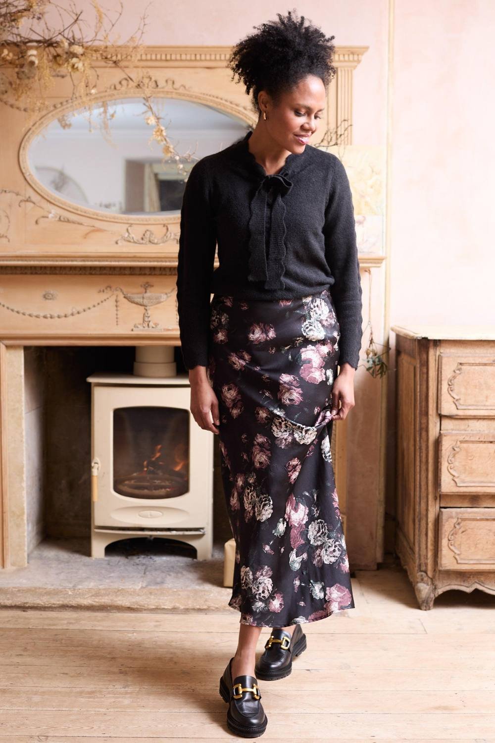 Lily & Me Lily & Me Women's Evelyn Floral Print Woven Viscose Satin Midi Skirt in Black - 3