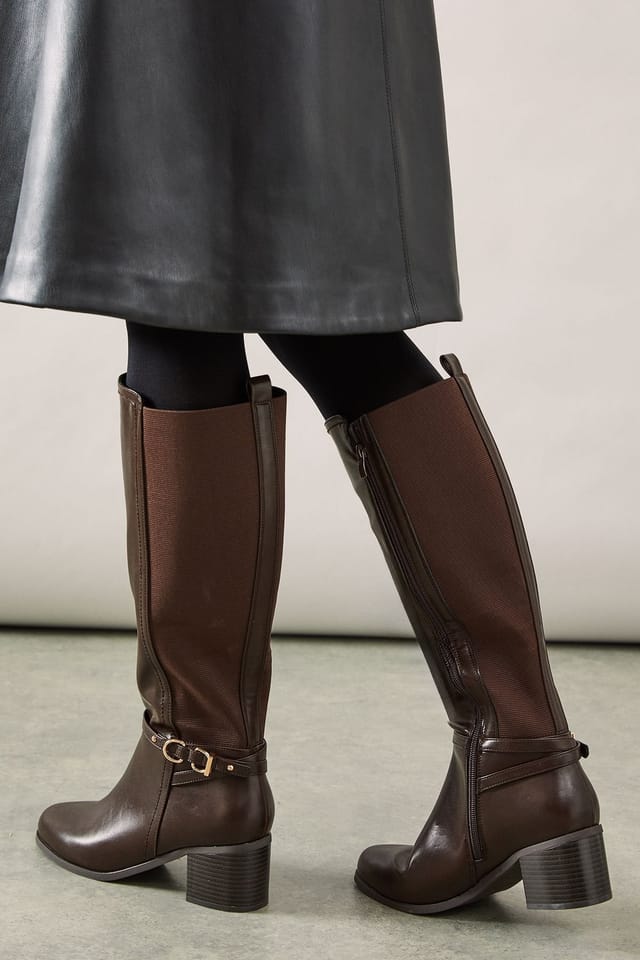 Wallis Wallis Women's Wide Fit Hills Faux Leather Stretch Mid Block Heel Knee Boots in Brown - 2