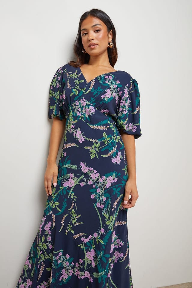 Oasis Oasis Women's Petite Printed Chiffon Puff Sleeve Fishtail Midaxi Dress in Navy - 2