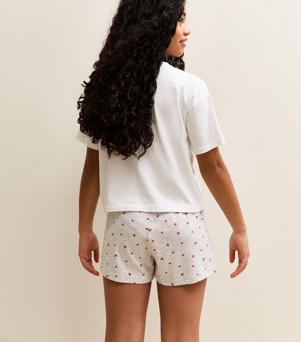 New Look Girls' Cream Pancake Print T-Shirt and Shorts Pyjama Set New Look - 4