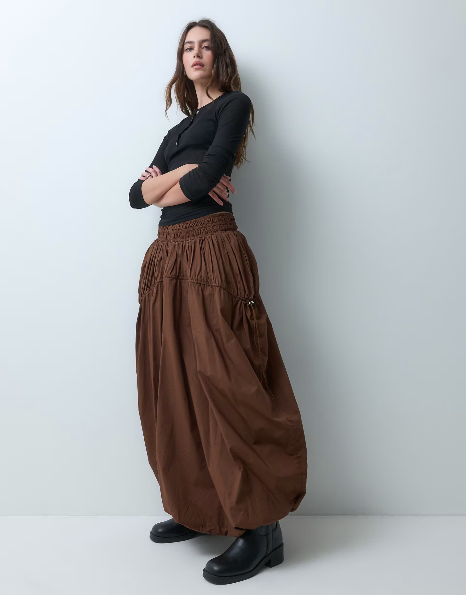 ASOS ASOS DESIGN adjustable drawstring pocket detail volume midi skirt in brown