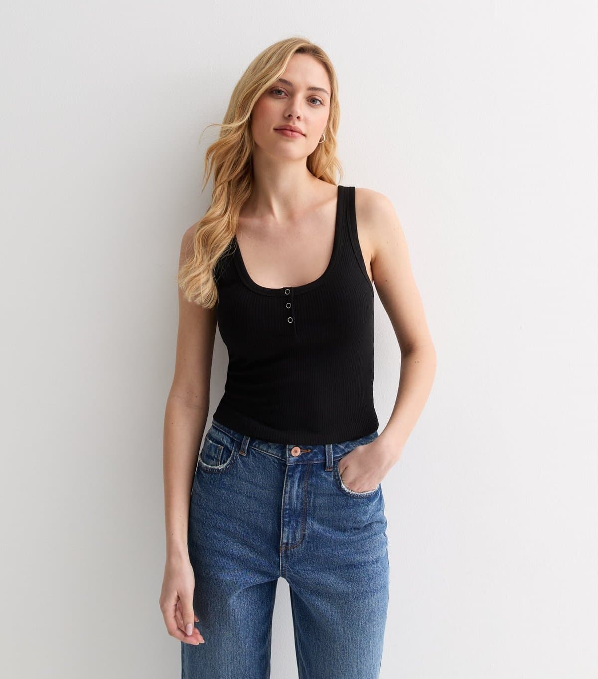 New Look Women's Black Ribbed Jersey Popper Vest New Look