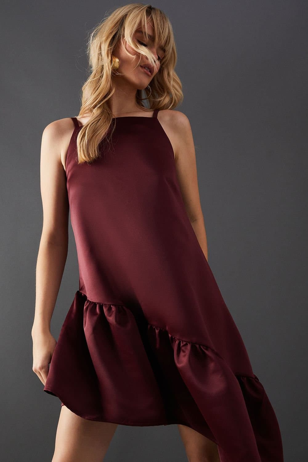 Warehouse Warehouse Women's Satin High Neck Asymmetric Smock Dress in Dark Red