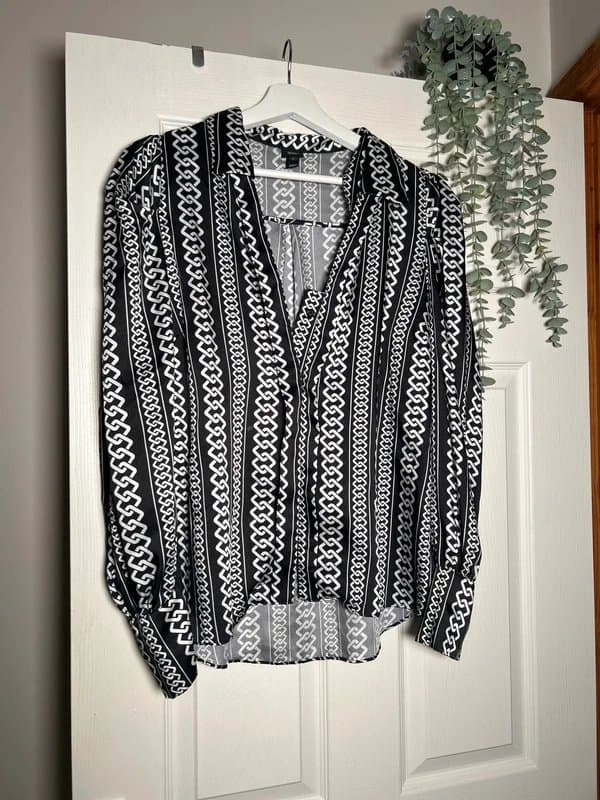 River Island River island size 12 silk shirt