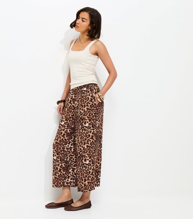 New Look Women's Brown Animal Print Cropped Wide Leg Trousers New Look - 3