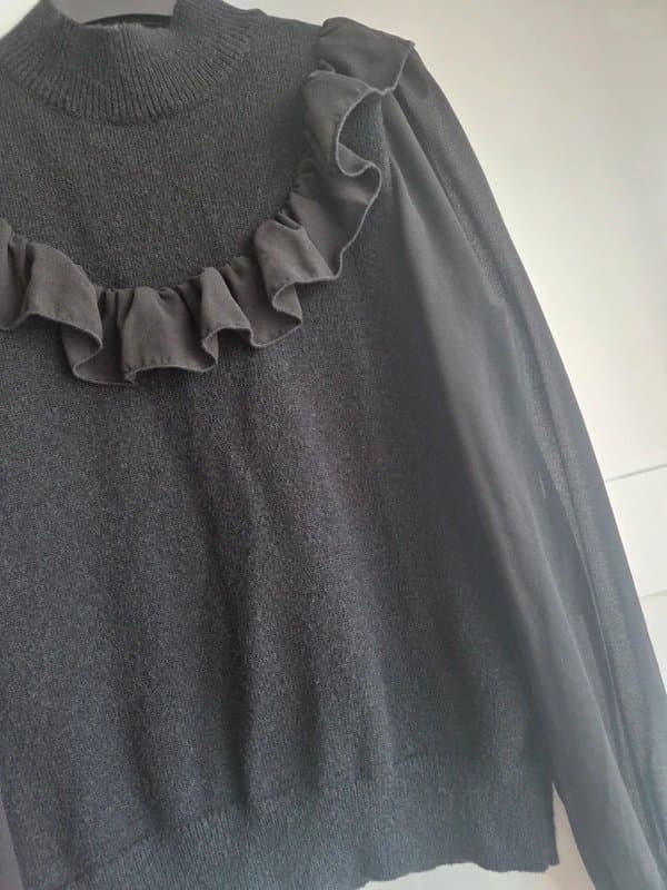 New Look New look jumper with tulle sleeves size 8
