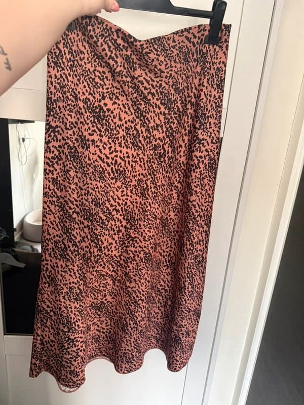 New Look Satin long skirt