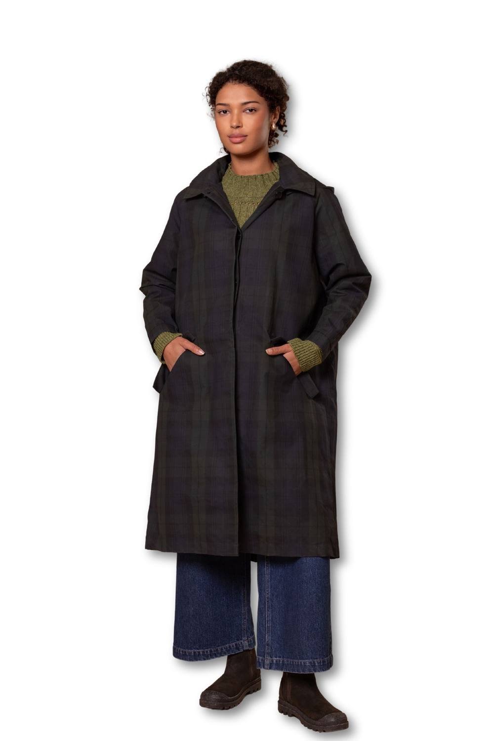 Celtic & Co Celtic & Co Women's British Waxed Cotton Trench Coat in Bottle Green - 3